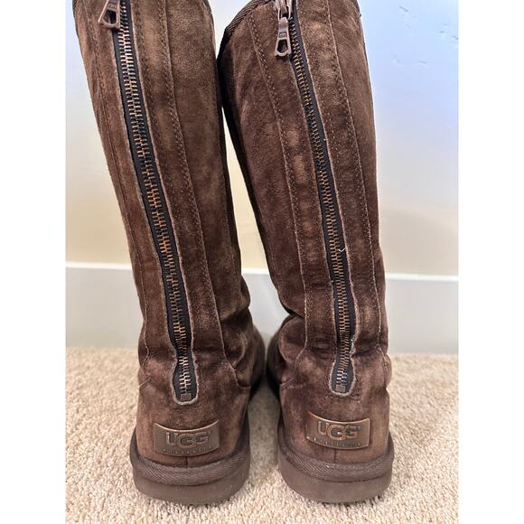 Ugg Knightsbridge Dark Brown Back Zipper Suede Boots size 7. - Picture 2 of 8